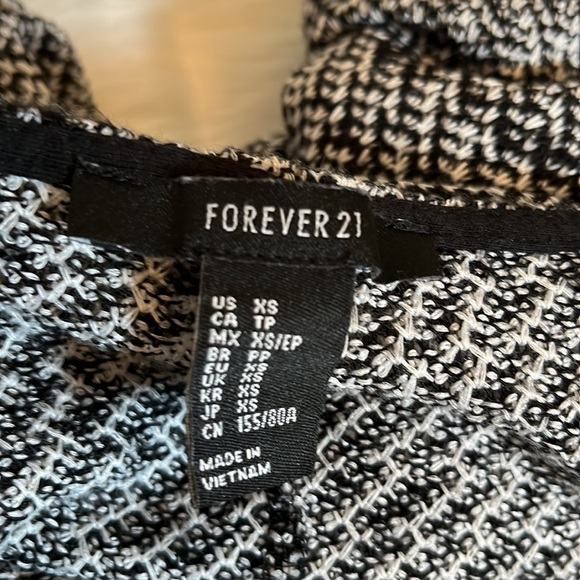 Bundle Forever 21 And American Eagle Tops - Picture 5 of 11